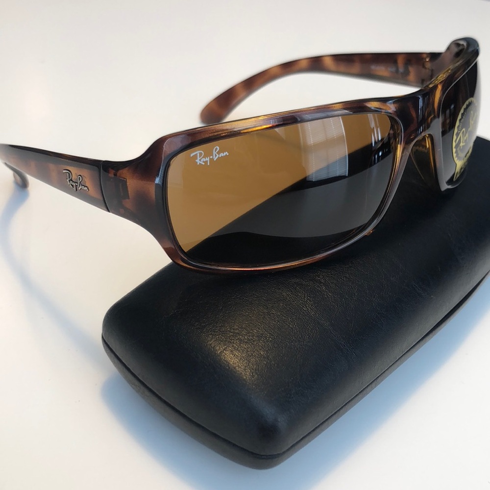 Ray-Ban RB4075 tortoise brown